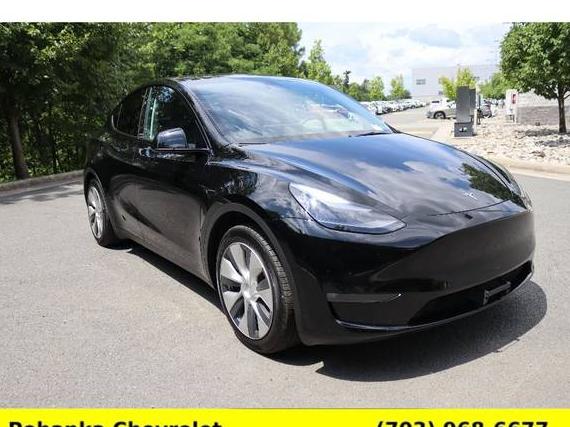 TESLA MODEL Y 2024 7SAYGAEE9RF981519 image